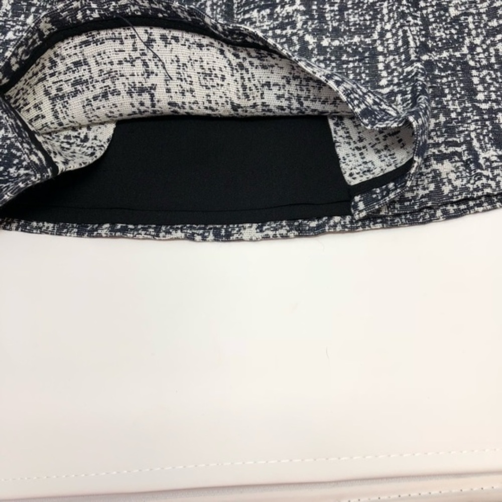 Joie Black and White Cotton Blend Sheath Skirt - Picture 5 of 7